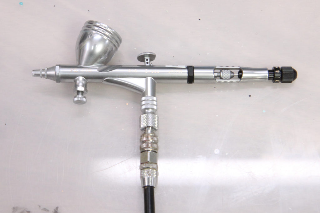 クレオス Mr.エアブラシ カスタム 0.18mm PS770の細吹き性能は脅威的